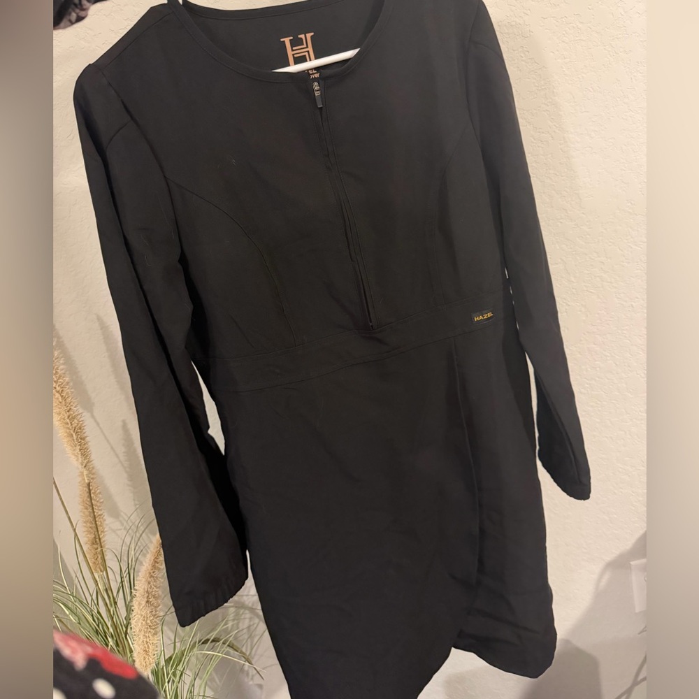 Black long sleeve scrub top